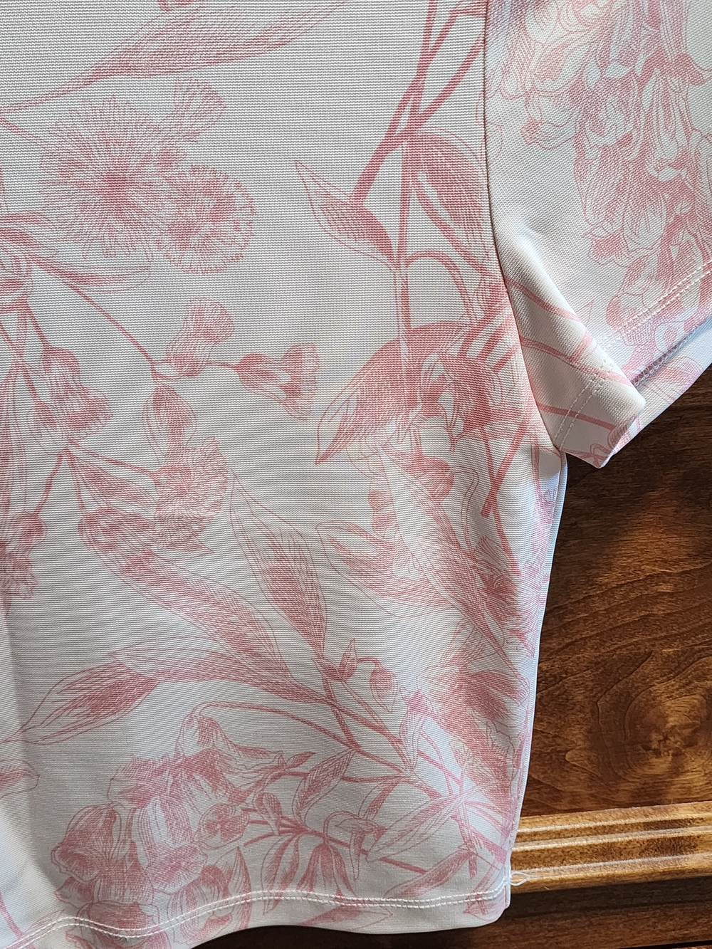 Alice + Olivia White and Light Pink Floral Crewneck Crop Top - Picture 6 of 6